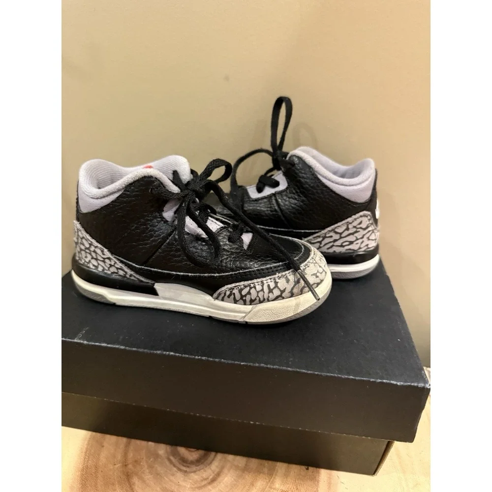 Nike Air Jordan 3 Retro Black Cement Grey Toddler Kids Size 8c 832033-021 No Box